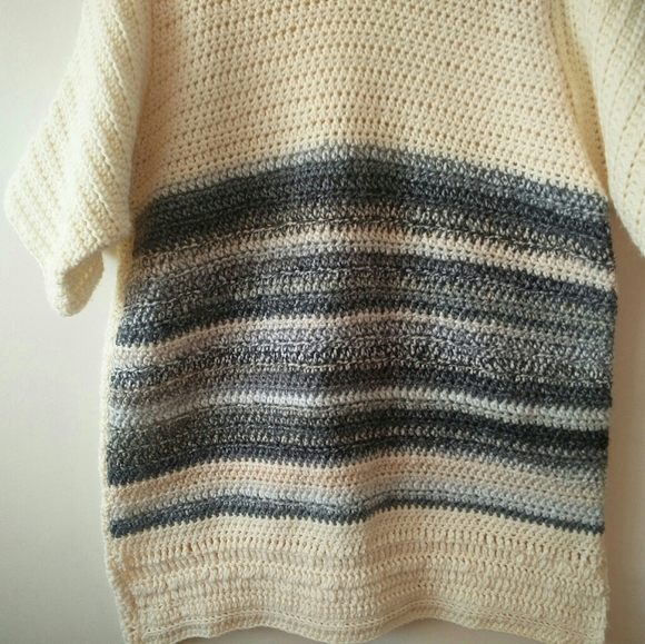 Hand Knit Short Sleeve Cream & Grey Blue Stripped Tunic Sweater - Picture 7 of 13